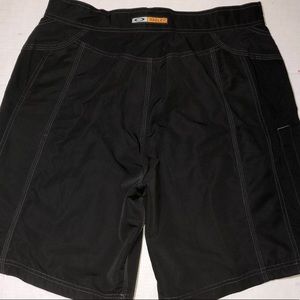 Men’s Oakley Black Board Shorts 34